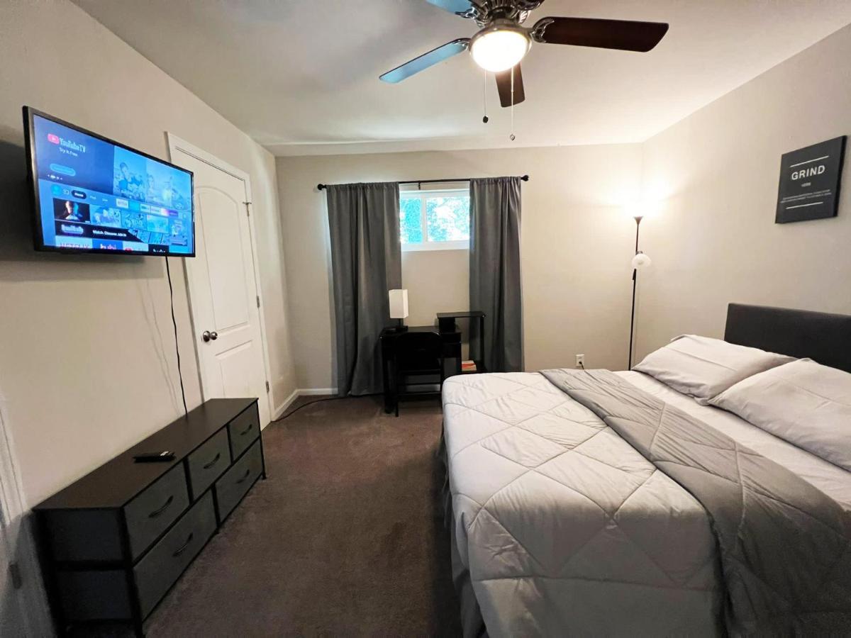 The Lux 28 Tvs Every Room Free Wifi Atlanta Eksteriør bilde